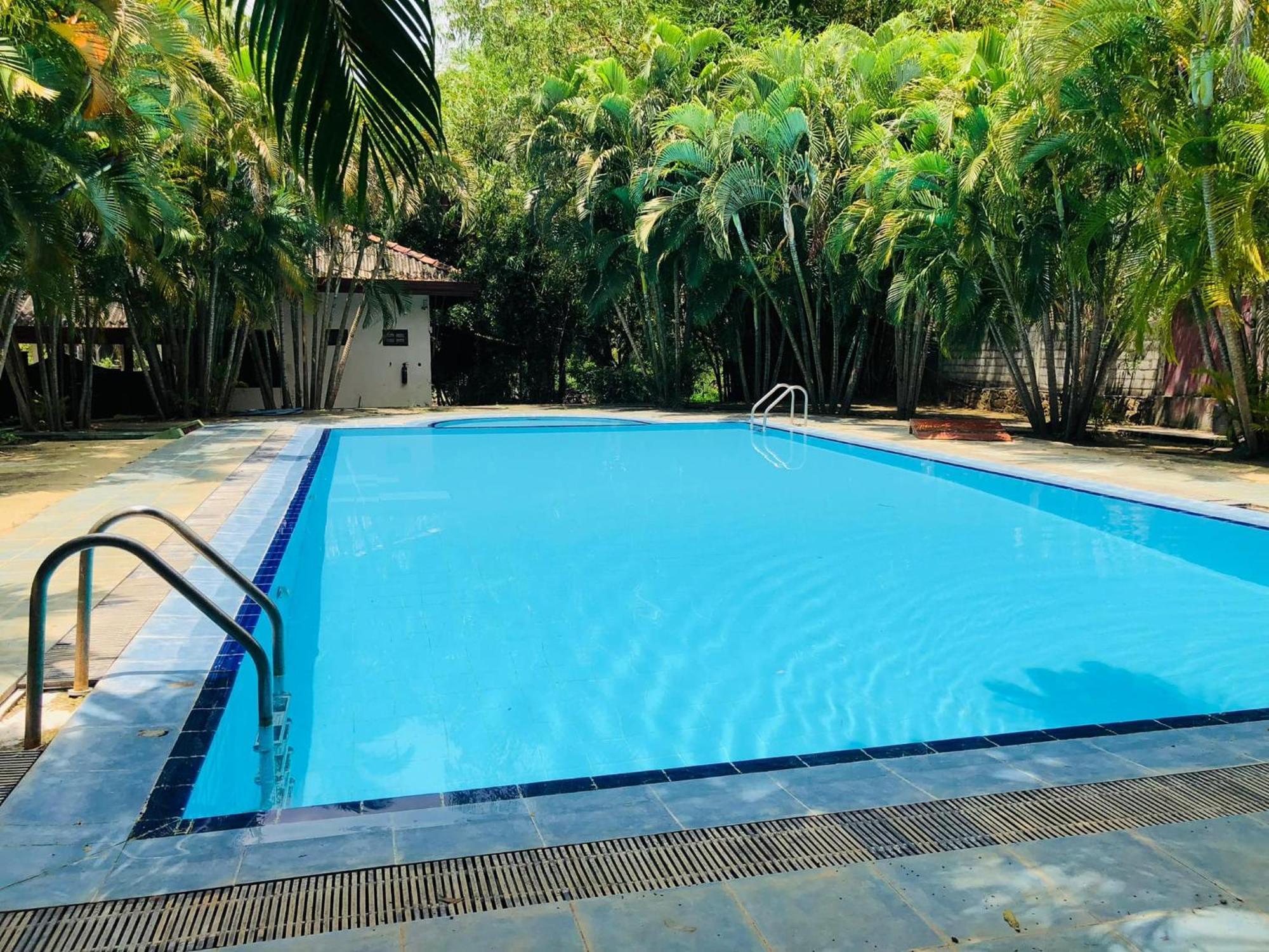 Royal Green Garden - Puttalam Exterior foto